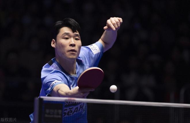 在攻防两端 在攻防两端